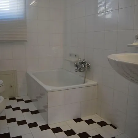 Casa Sulina Дом отдыха Карини